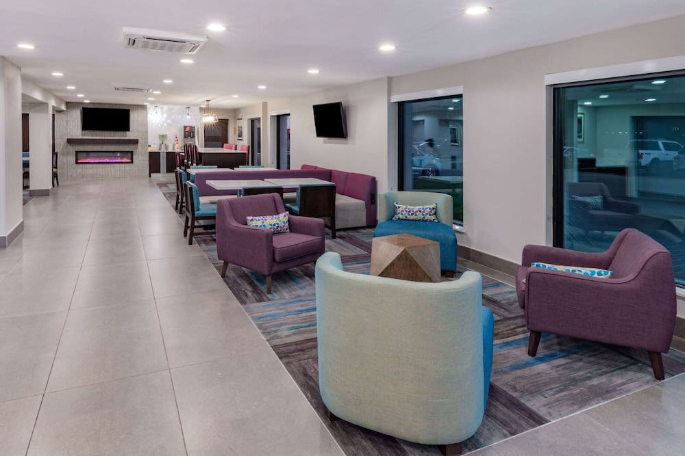 La Quinta by Wyndham Houston Southwest 2