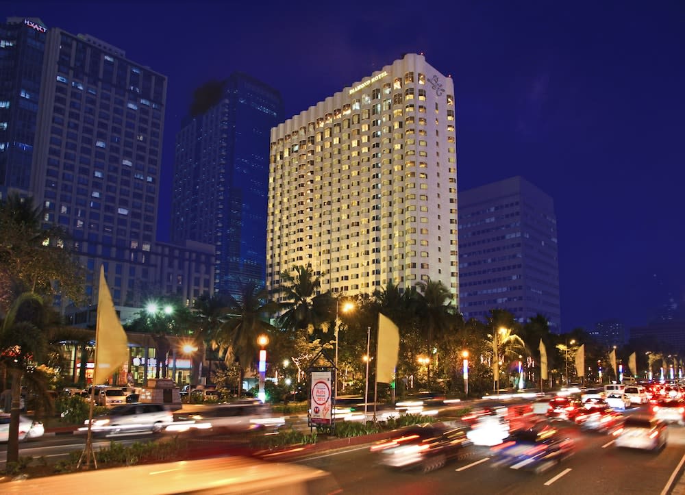 Diamond Hotel Philippines 1