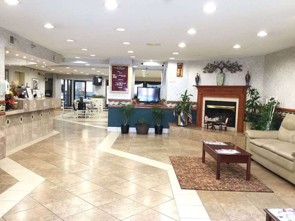 Americas Best Value Inn and Suites Saint Charles 2