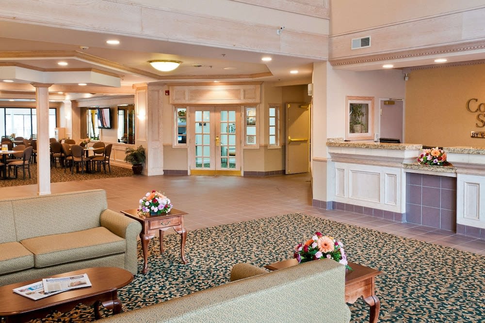 Comfort Suites University Area Notre Dame-South Bend 2