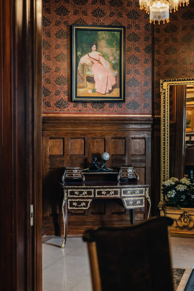 Neighbourgood Sutter Mansion 2