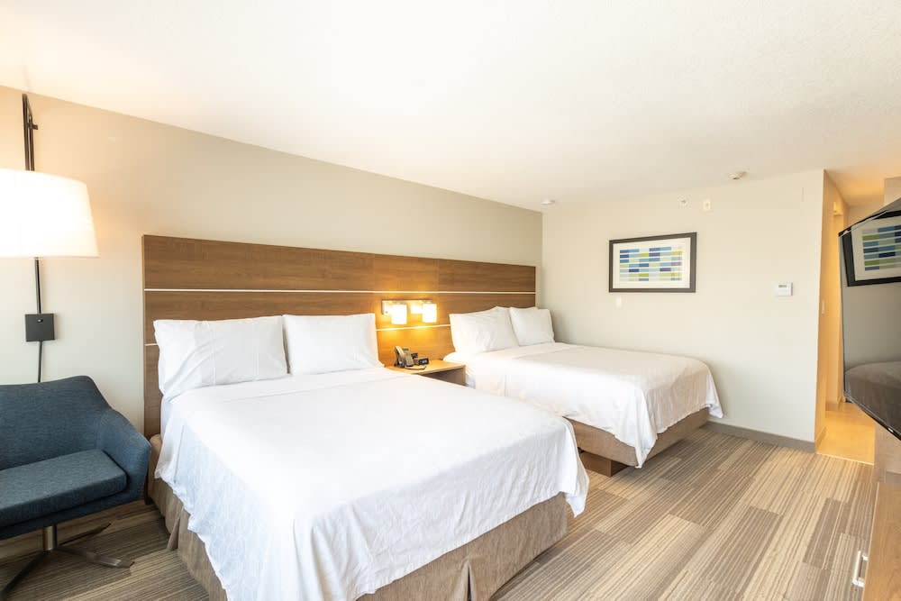 Holiday Inn Express ANAHEIM WEST by IHG 2