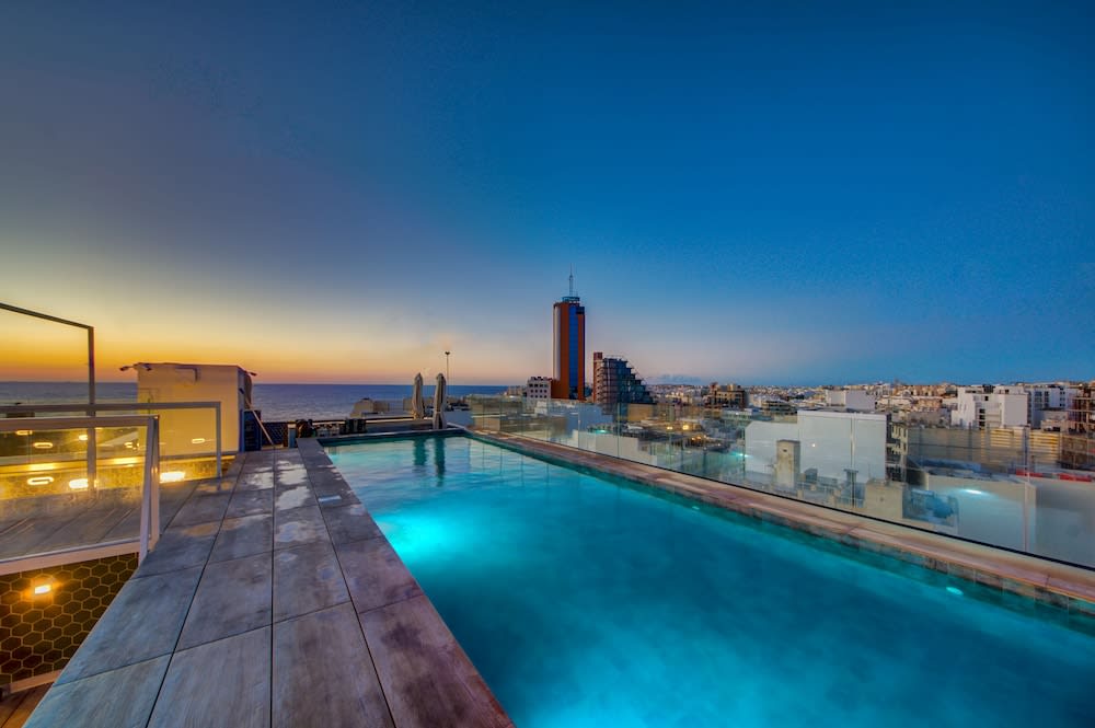 IKYK Hotel- IK Collection 1