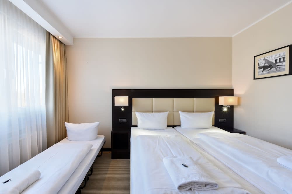 Hotel am Karlstor 2
