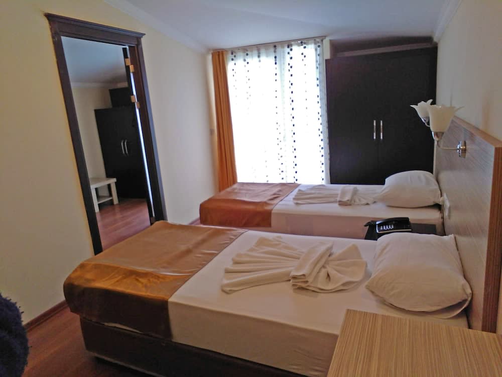 Kleopatra Bavyera Hotel 1
