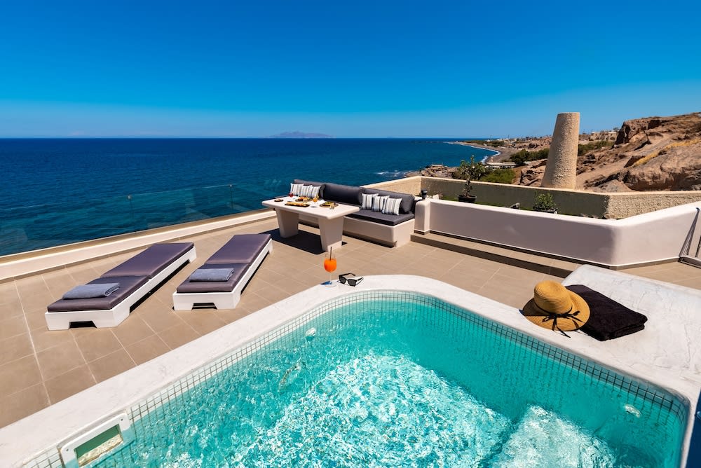Neoma Luxury Suites 1