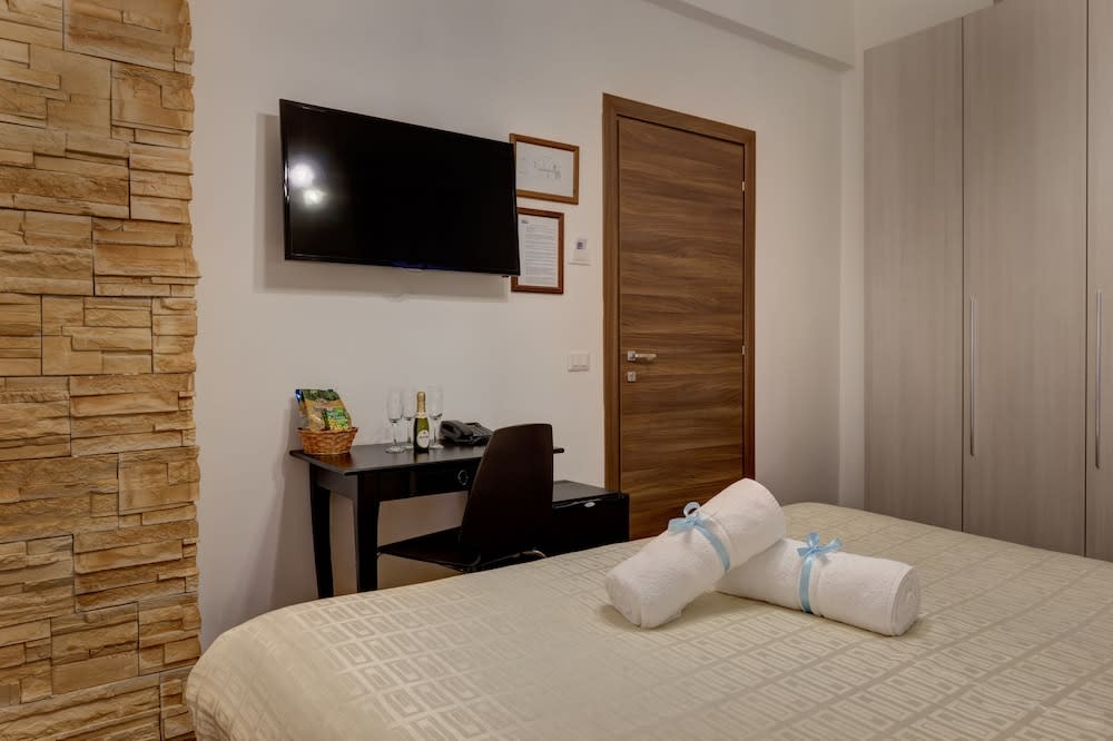 Little Rhome Suites 5