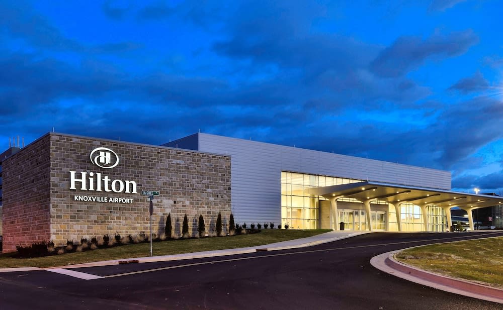 Hilton Knoxville Airport 1
