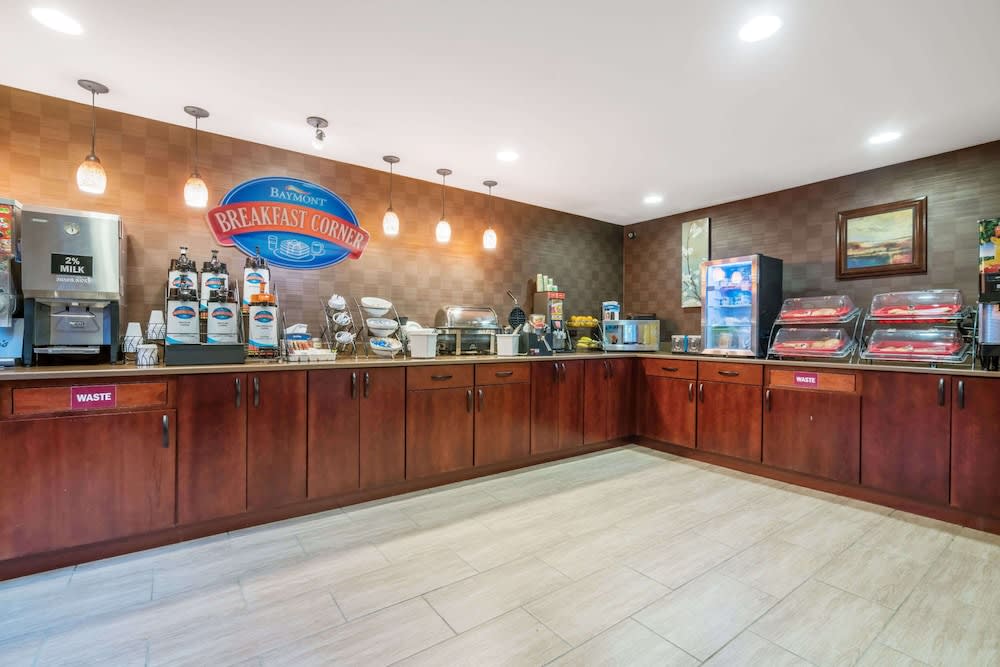 Baymont by Wyndham Eau Claire WI 1