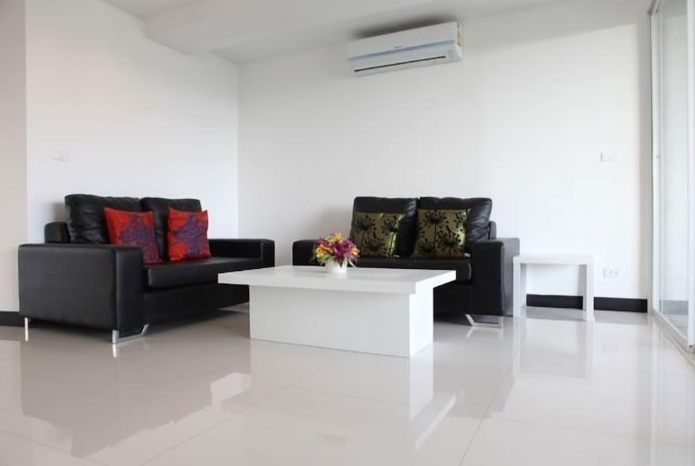Lae Lay Suites 2