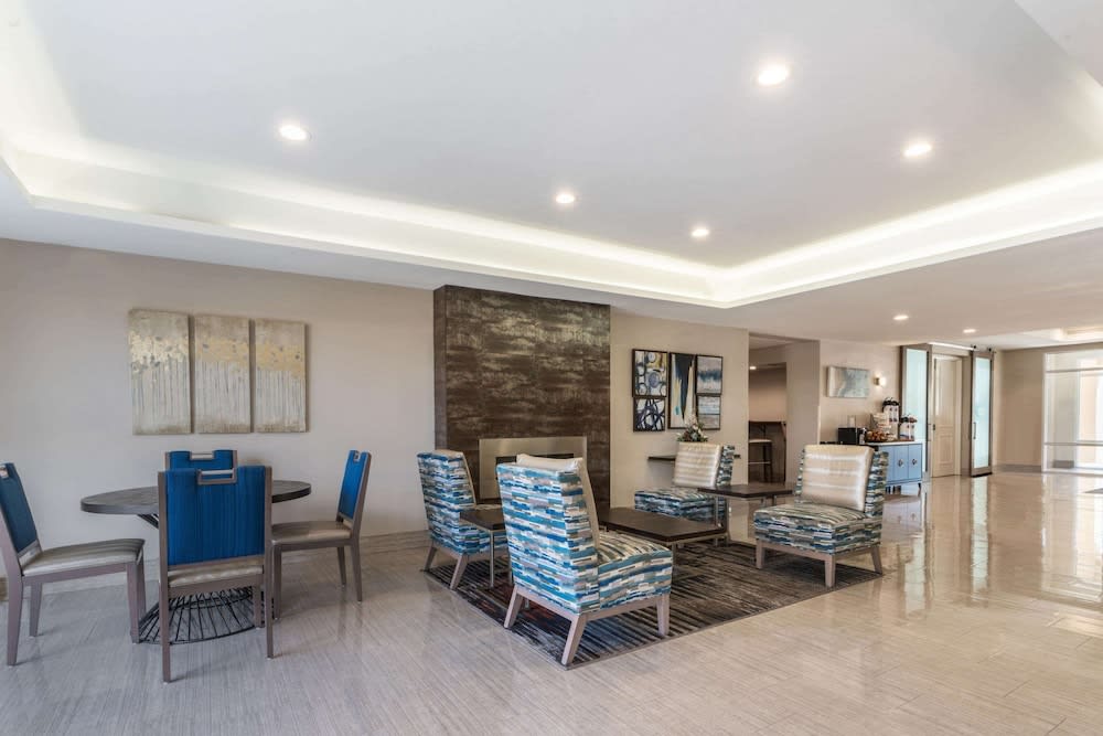 Baymont by Wyndham Albuquerque Airport 4