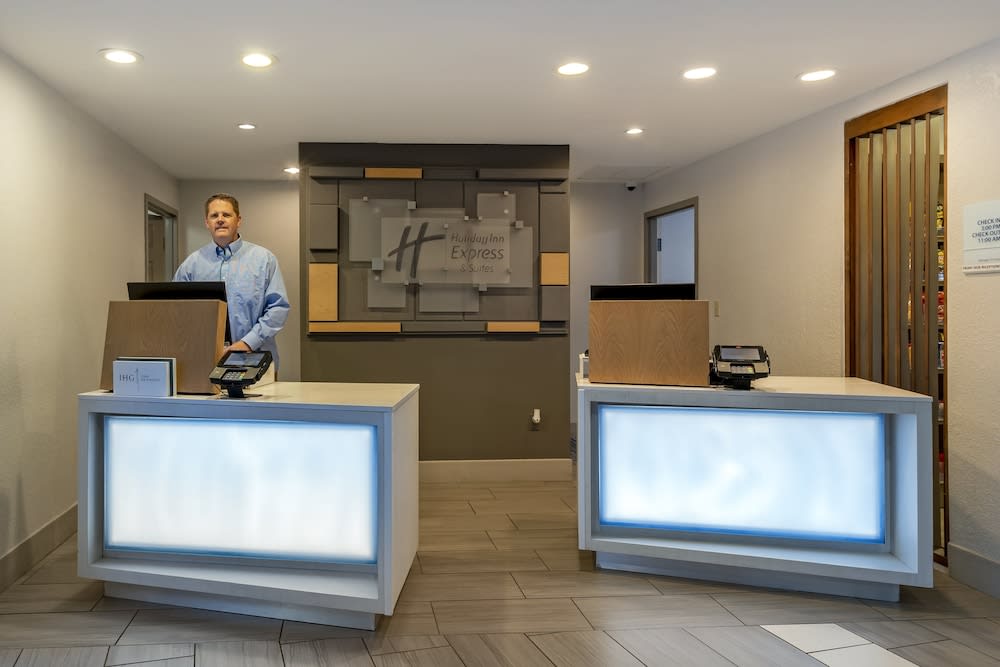 Holiday Inn Express & Suites THE VILLAGES by IHG 2