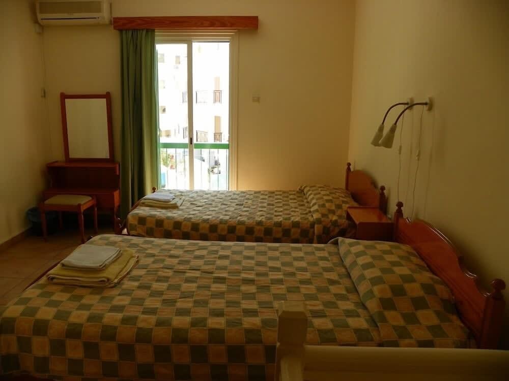 Sea N Lake View Hotel Apartments 2