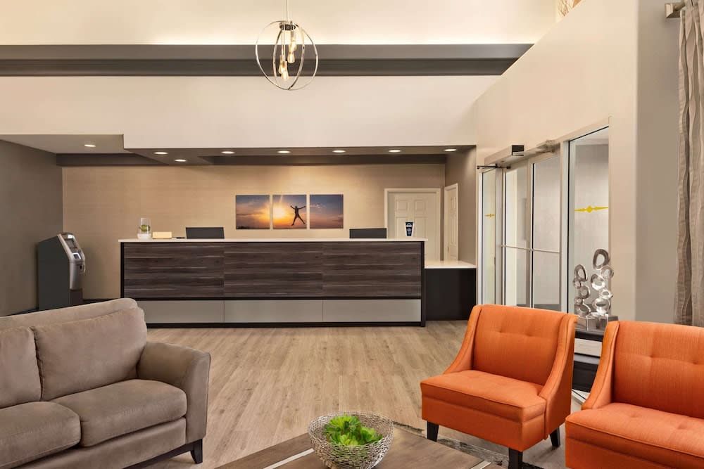 Days Inn by Wyndham Saskatoon 2