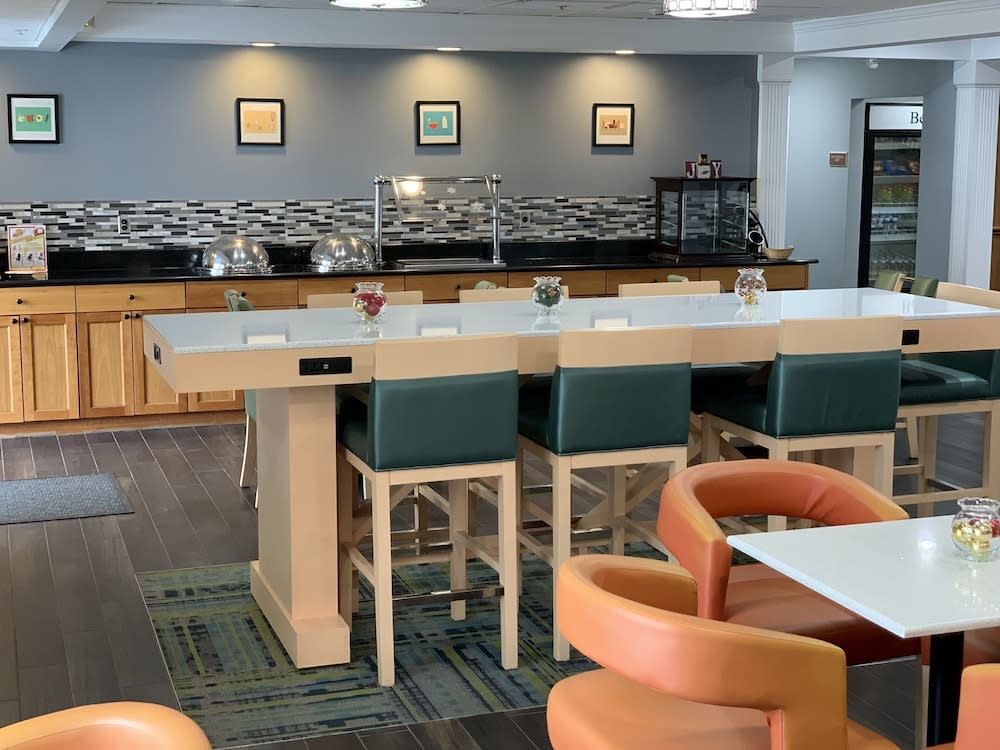 Cresthill Suites Syracuse 3