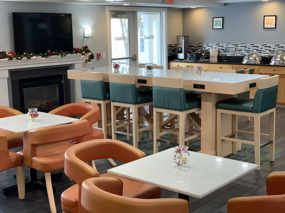 Cresthill Suites Syracuse 2