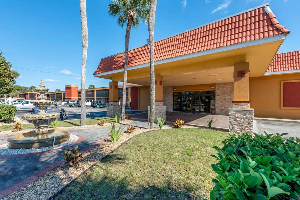 Quality Inn and Suites Palatka Riverfront 1
