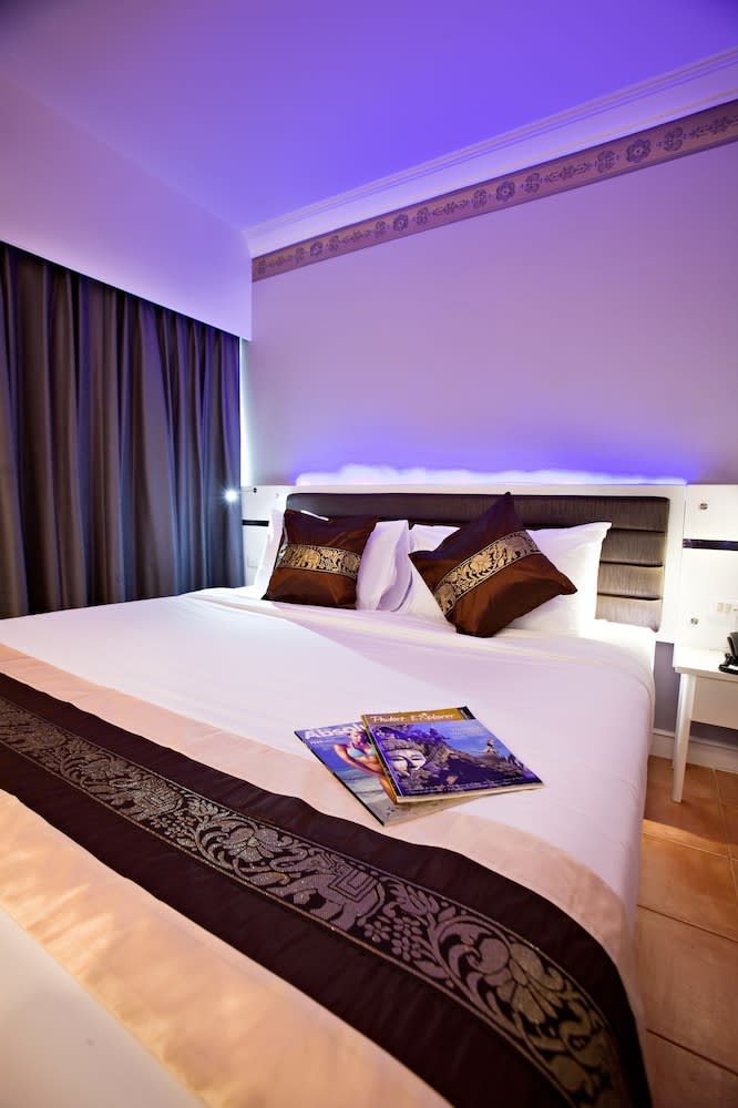 C & N Hotel Patong, Phuket 5