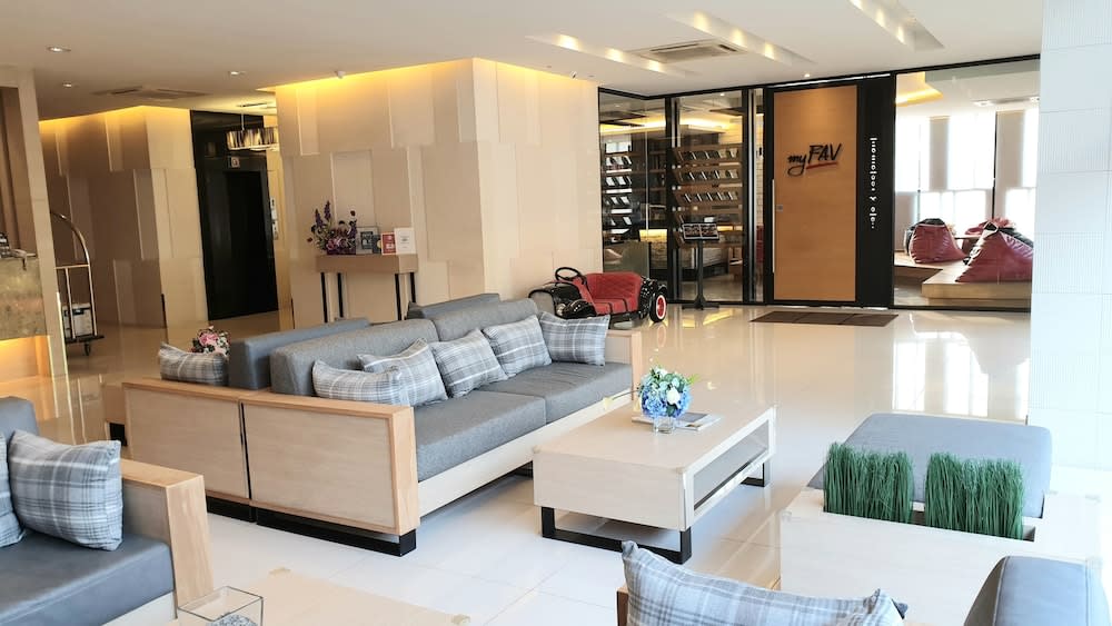 Parinda Hotel 1