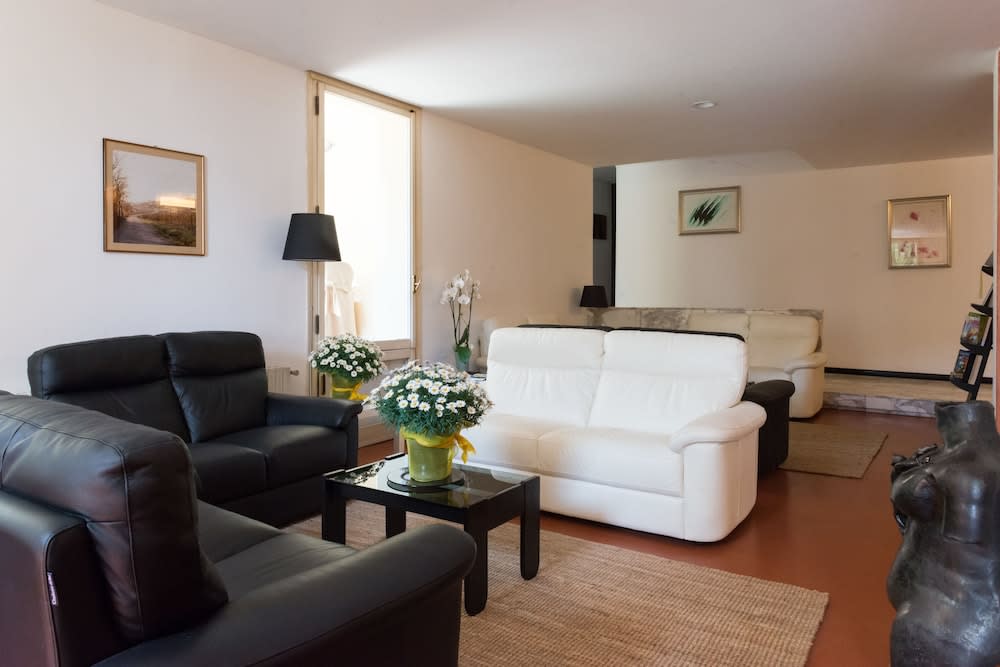 Coccodrillo Hotel & Apartments 5