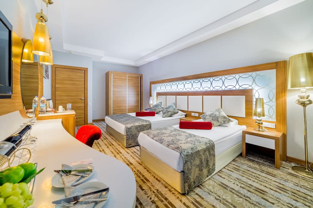 Justiniano Deluxe Resort 4