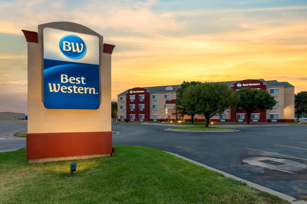 Best Western Governors Inn and Suites 1