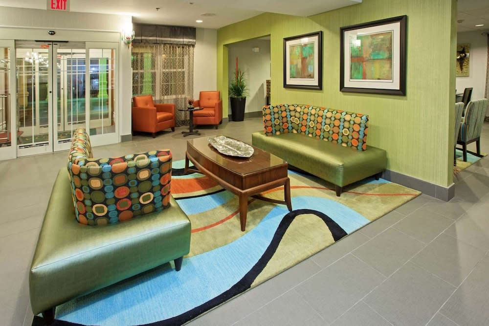 La Quinta by Wyndham Lebanon 2