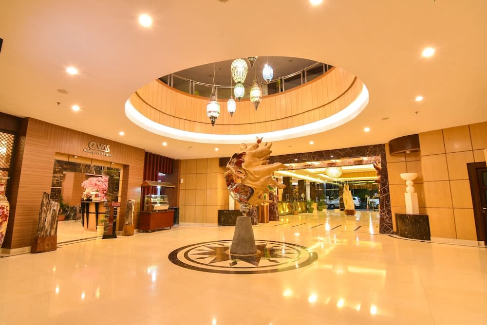 Grand Rocky Hotel Bukittinggi 2