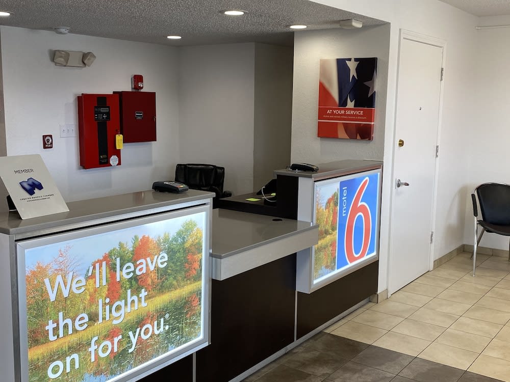 Motel 6 Memphis, TN - Downtown 2