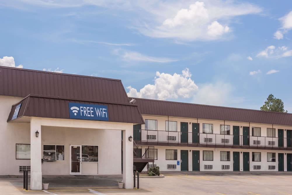 Travelodge by Wyndham Cordele 1