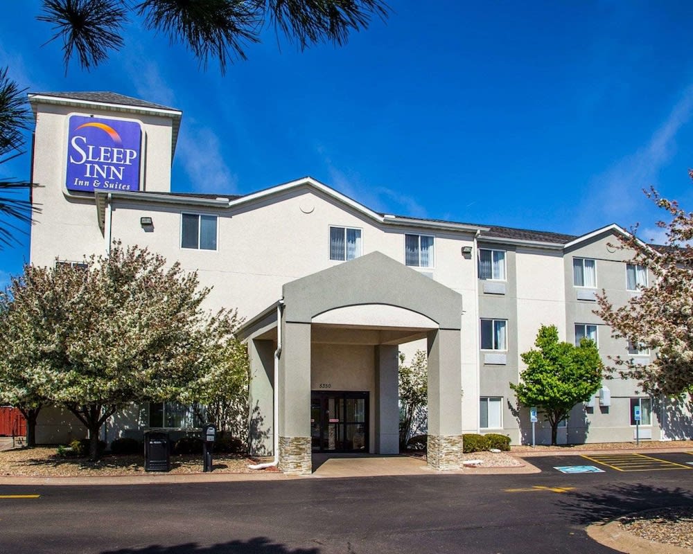 Sleep Inn & Suites Davenport - Quad Cities 1