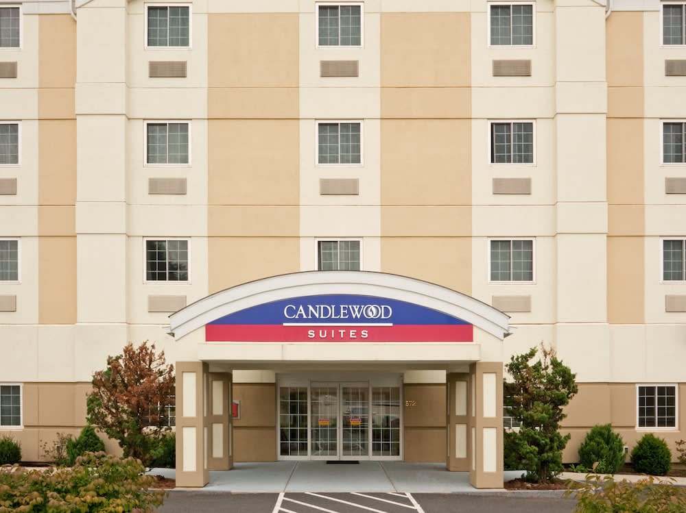 Candlewood Suites West Springfield by IHG 1