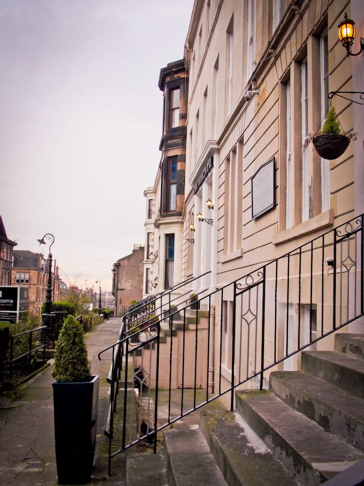 The Victorian House 1
