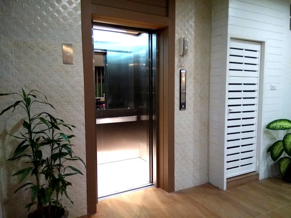 The Greenery Hotel 3