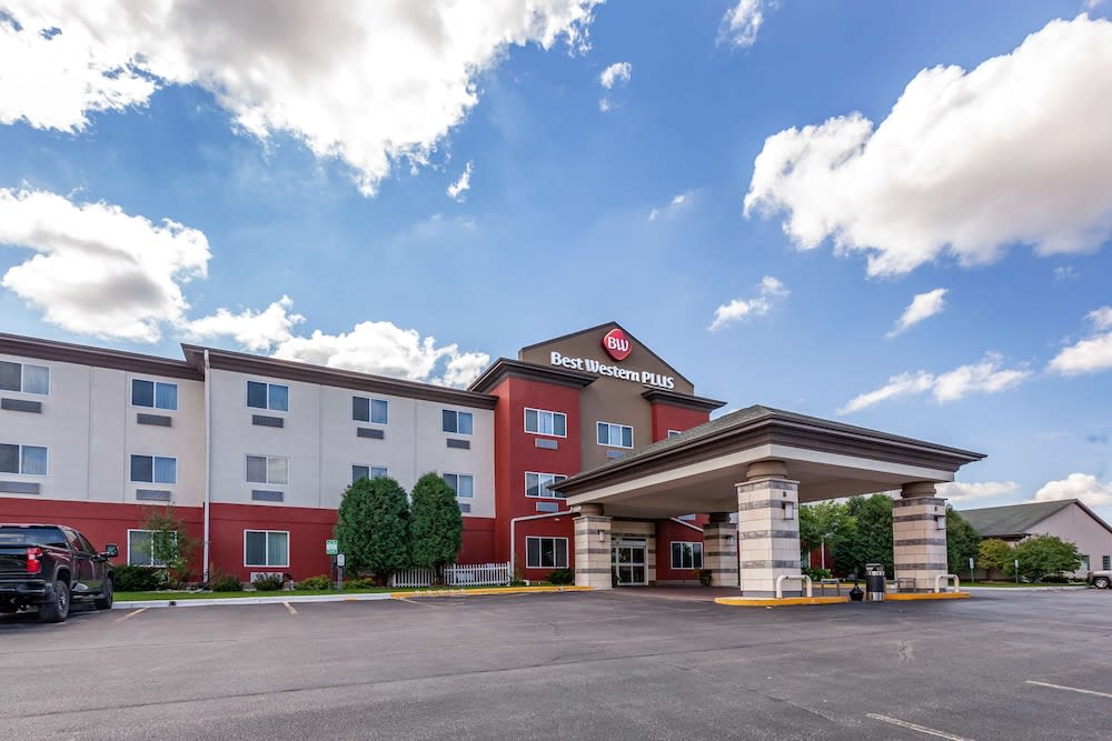 Best Western Plus Sparta Trail Lodge 1