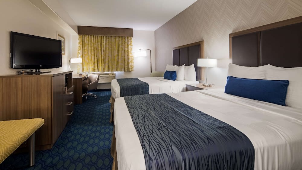 Best Western PLUS Tulsa Inn & Suites 4