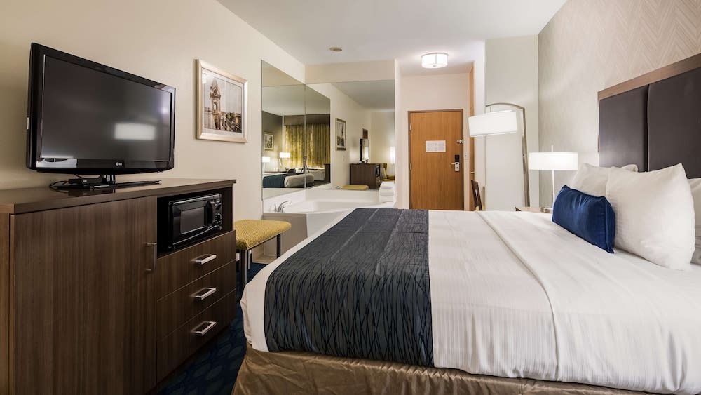 Best Western PLUS Tulsa Inn & Suites 5