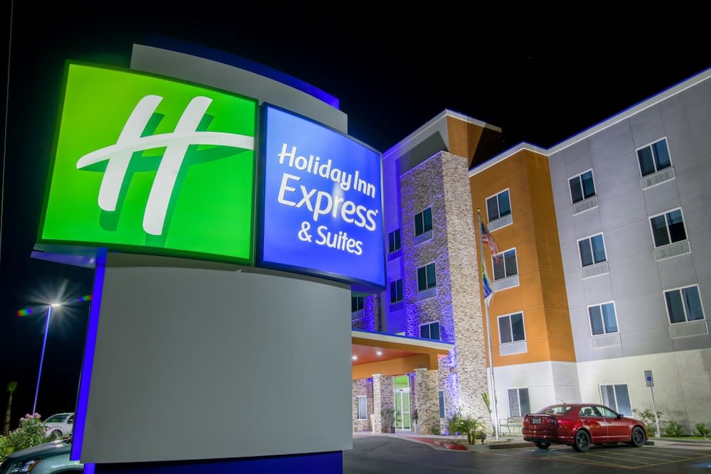 Holiday Inn Express & Suites RAYMONDVILLE by IHG 1