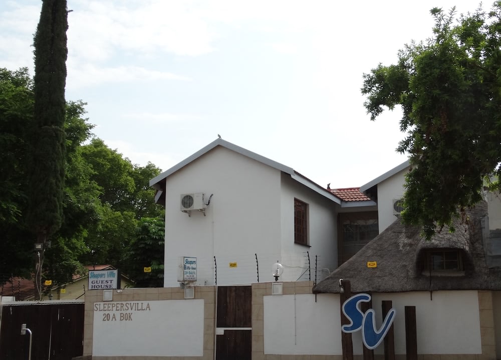 Sleepers Villa Guesthouse 1