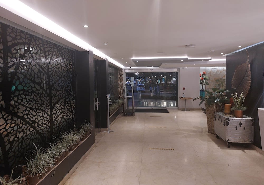Washington Plaza 2
