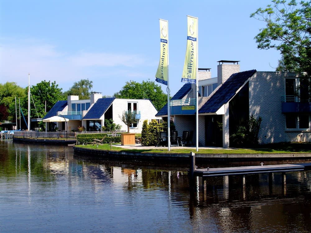 Amsterdam / Loosdrecht Rien van den Broeke Village 1