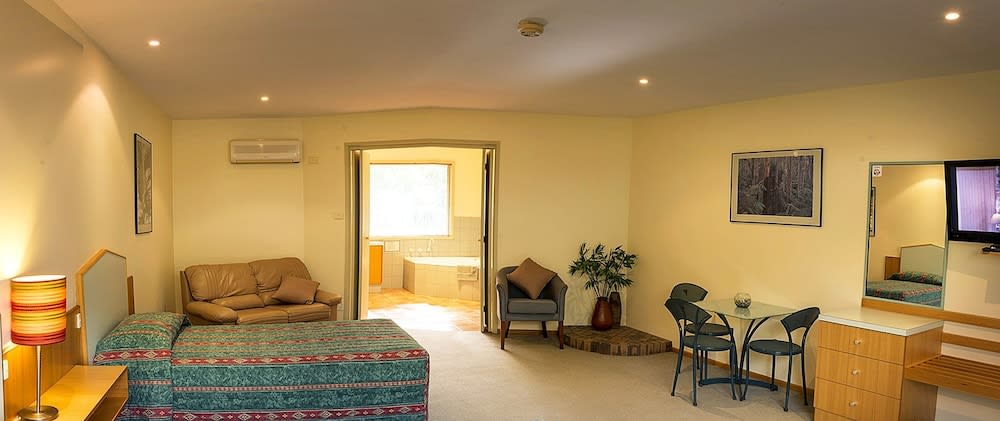 Pinnacle Holiday Lodge 1