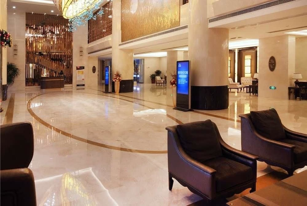 Days Hotel Wenyi Anhui 2