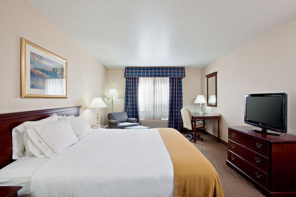 Holiday Inn Express & Suites JACKSON by IHG 2