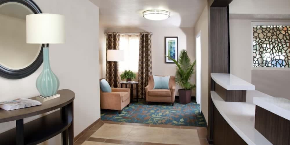 Candlewood Suites CUT OFF - GALLIANO by IHG 2