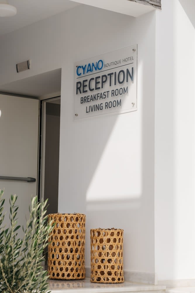 Cyano Hotel 2