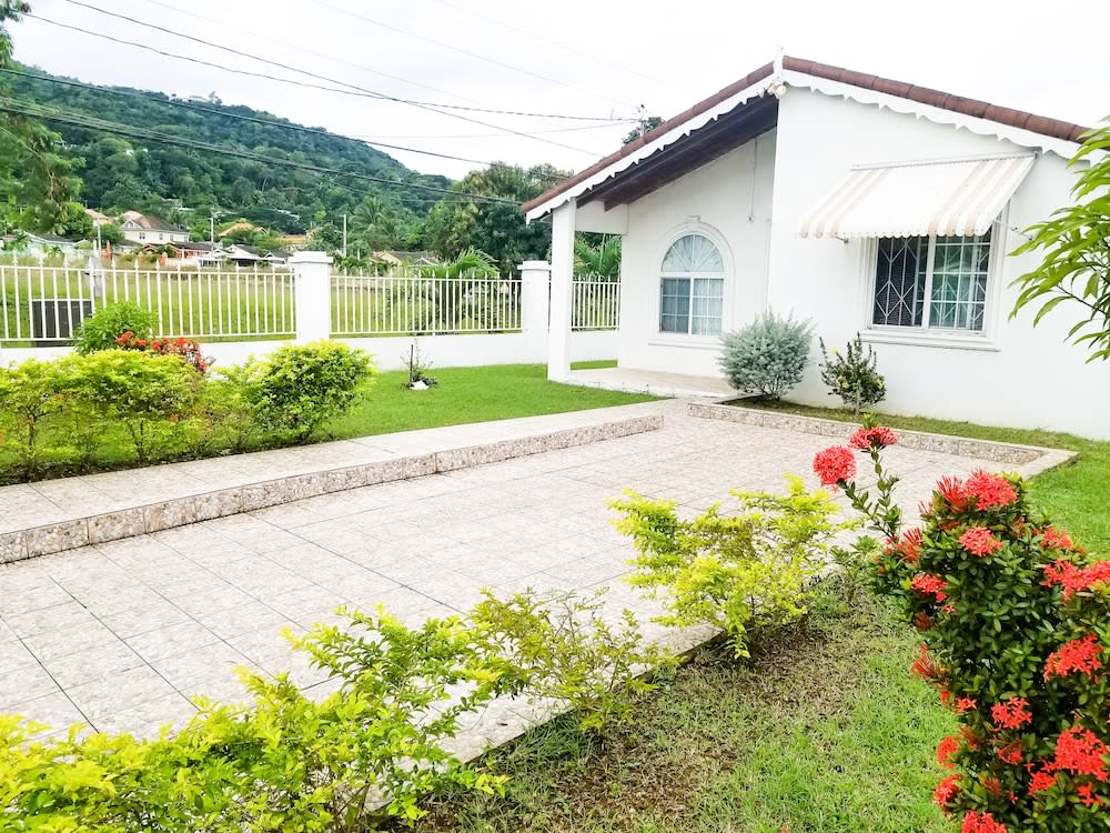 Private and Cozy home 1