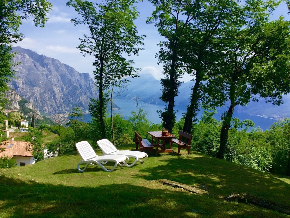 Apartaments - Villa delle Querce 1