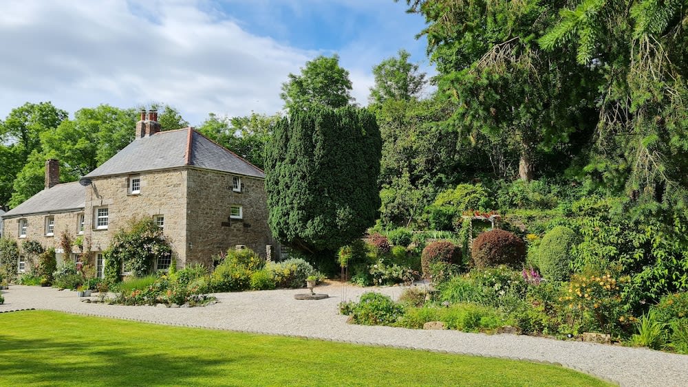 The Hideaway & Spa Terrace at Tregoose Old Mill 1