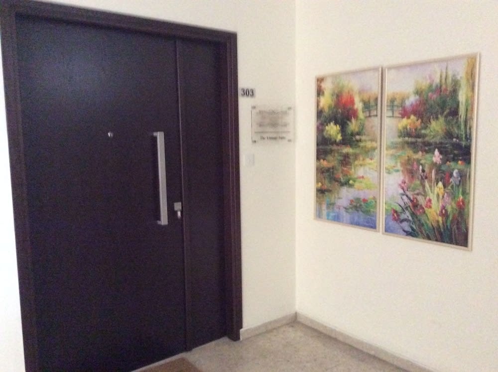 The Central Suites 2